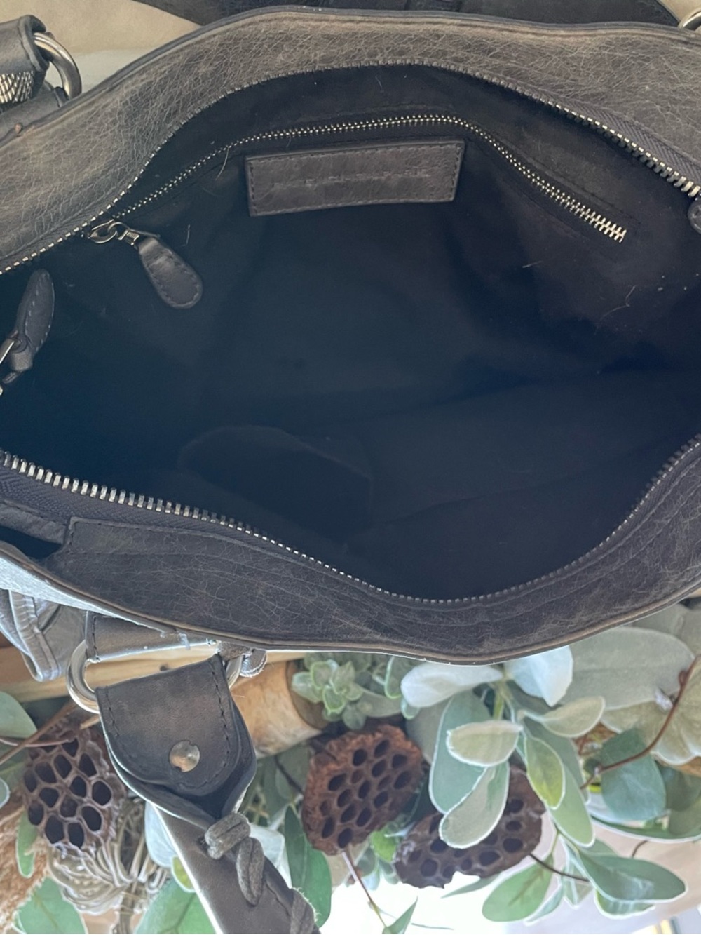 Designer like Charcoal Gray Classic City Shoulder Bag - Picture 4 of 7
